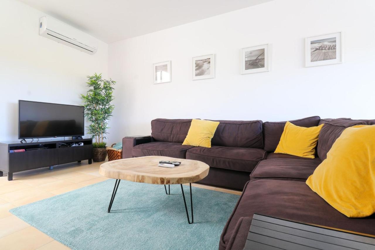 Lovelystay - Divine 3Bdr Duplex House W/ Pool & Garden Patroves Exterior photo